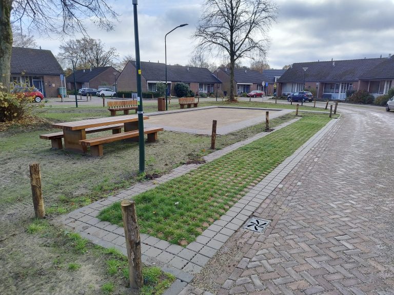 waterdoorlatende bestrating Bladel