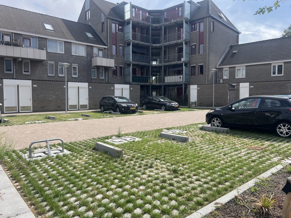Park Positive | Leostraat groen parkeren | groot 2